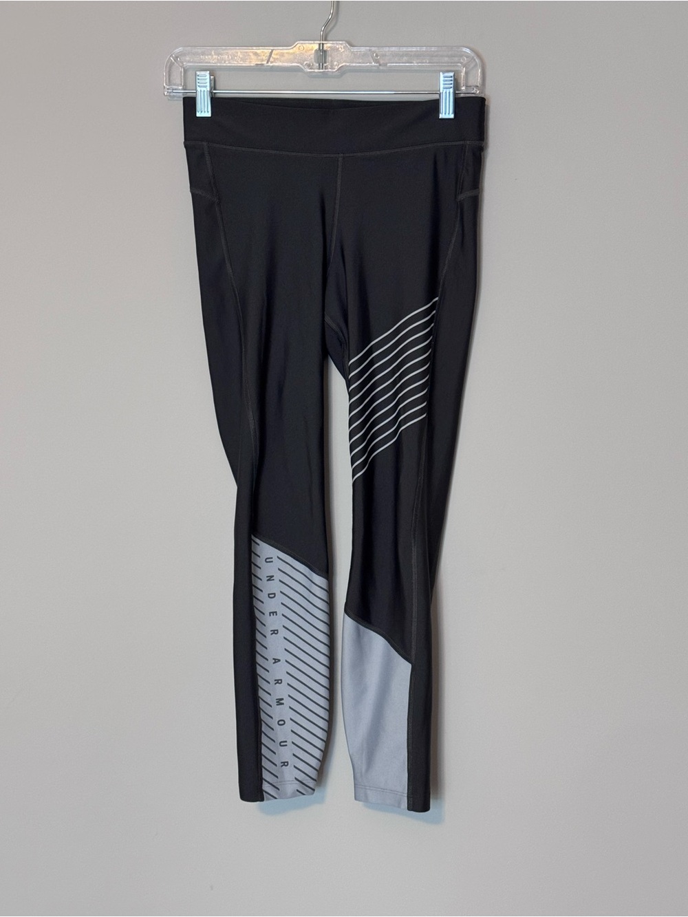 Under Armour HeatGear Compression Leggings Women’s Medium Black Gray